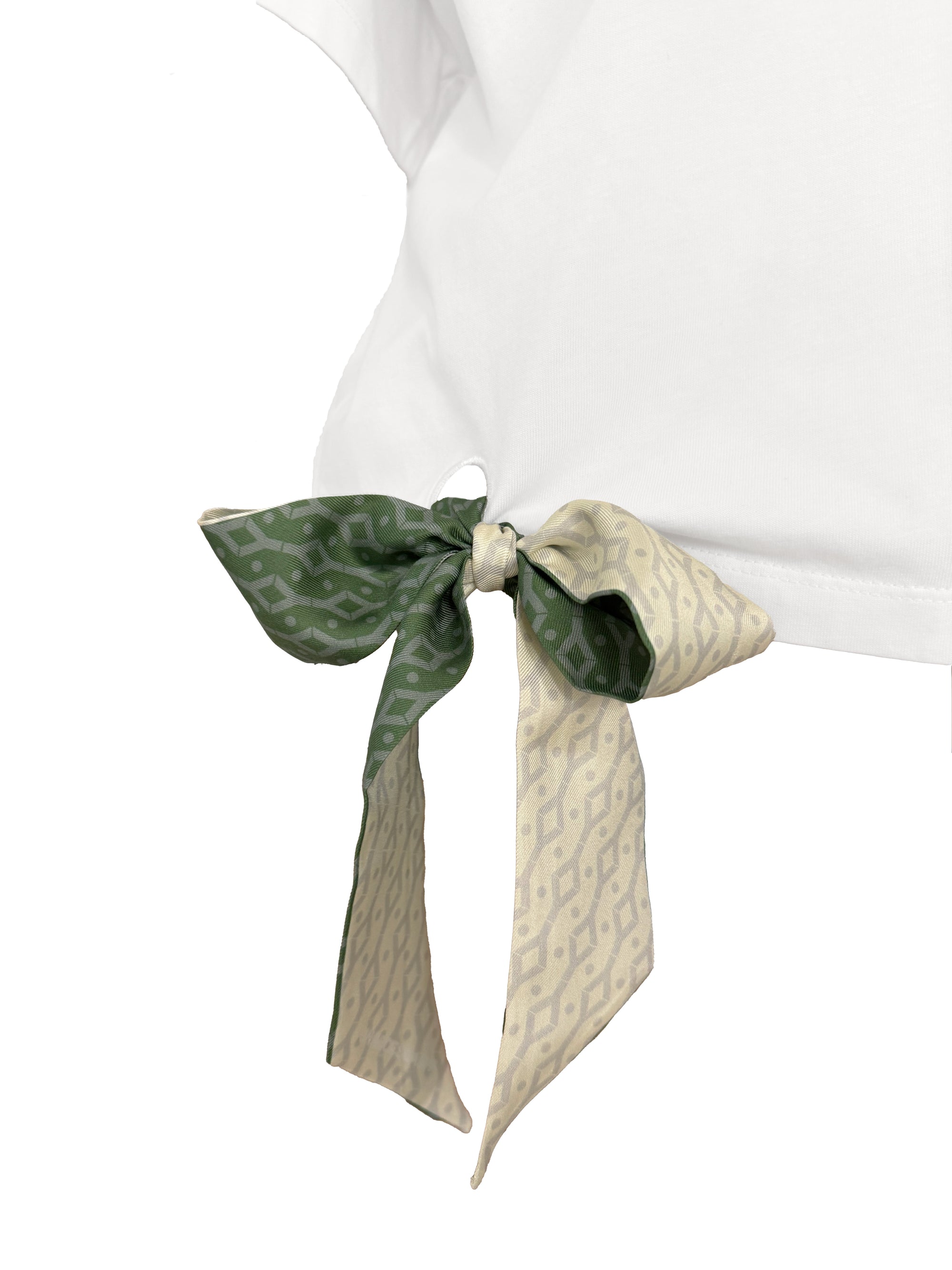 WHITE BOX CUT T-SHIRT + TWILLY